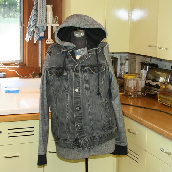 Brooklyn Calling NYC Jean Sweatshirt Hooded Jacket - Picture 1 of 5